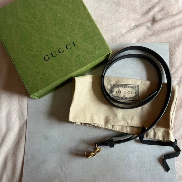 Slim black Gucci Belt sz 90/95 main image 4